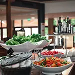 Hotel Club Saimaan Rauha 4*